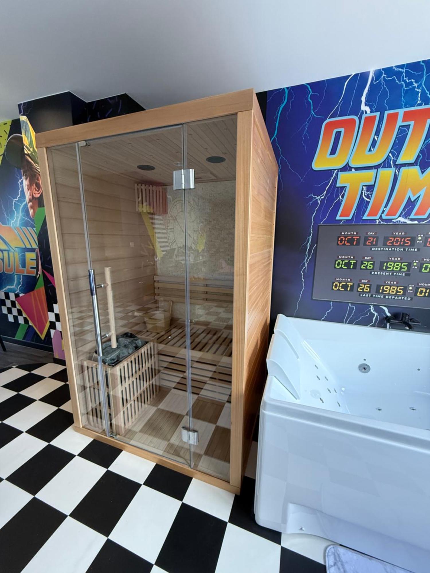 Capsule Retour Vers Le Futur Maubeuge Esterno foto
